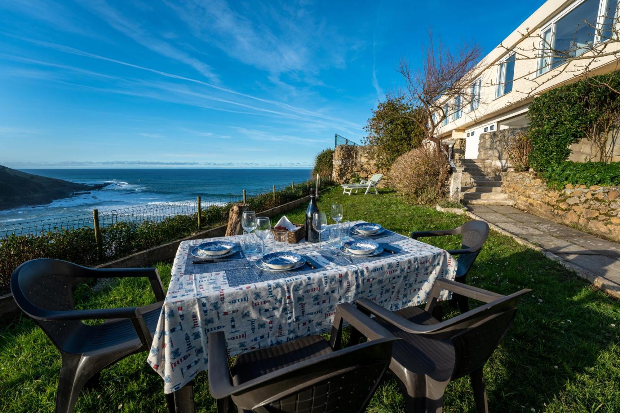 Luana House Holiday home